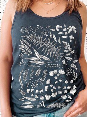 Botanical Tank Top – Vintage Wildflower Graphic Tee